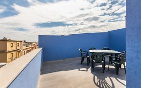 Blu-House